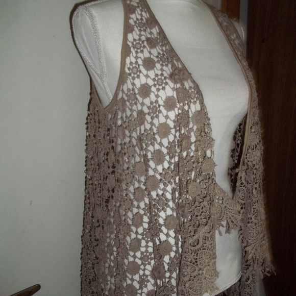 Long Open Front Sleeveless Crochet Cardigan M - Picture 2 of 6